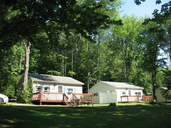 Keen Lake Camping and Cottage Resort cabins
